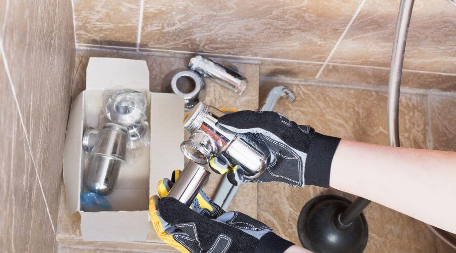 Professional gutter cleaning in Columbia, MD
